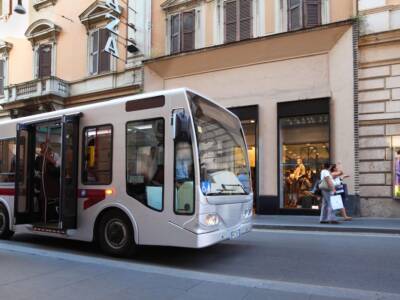 bus mezzo pubblico