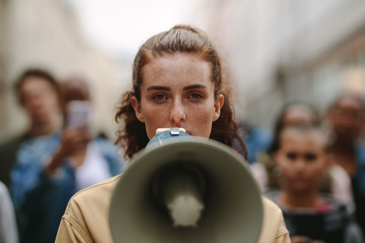 Attivista protesta