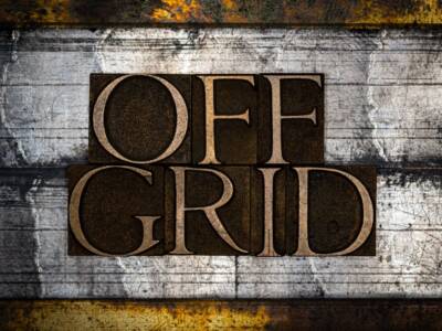 scritta off grid grunge