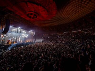 Tragedia al concerto dei Subsonica: uno spettatore muore. Si cerca l’aggressore