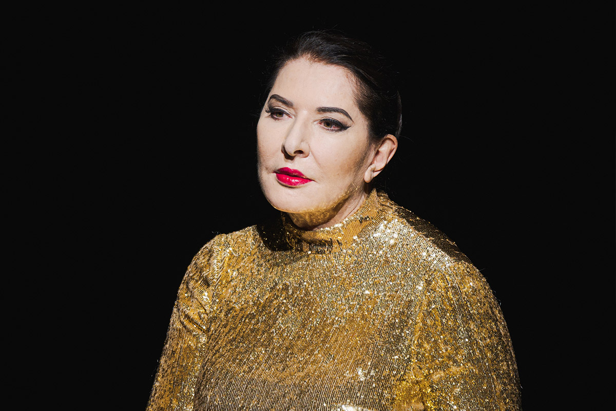 Marina Abramovic: le performance più estreme della madrina delle arti performative