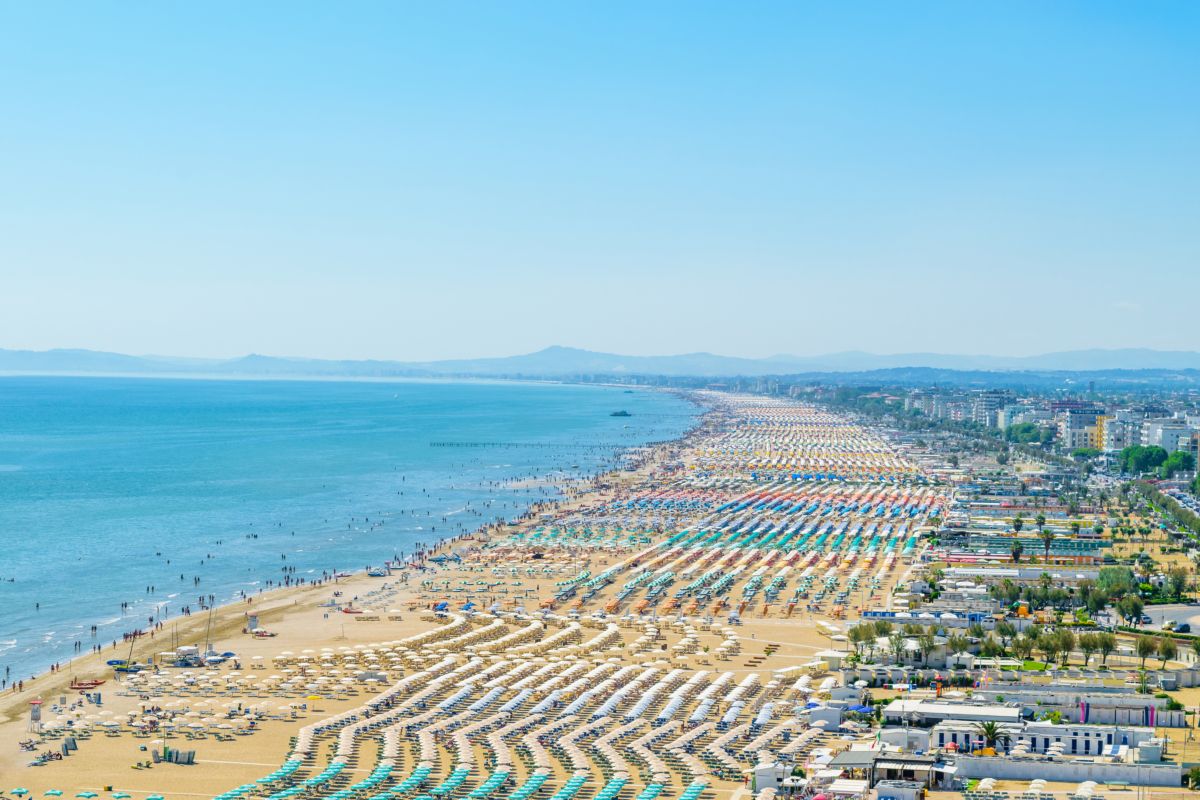 Panoramica della spiaggia di Rimini