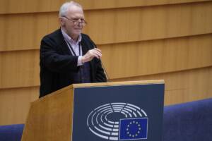 Bernard Guetta, intervento al Parlamento Europeo, 10 aprile 2024, Bruxelles. (Photo by Thierry Monasse/Getty Images)