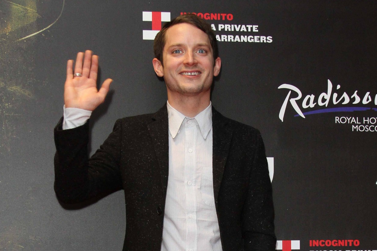 Elijah Wood si è sposato in segreto: la rivelazione di Frodo del Signore degli Anelli