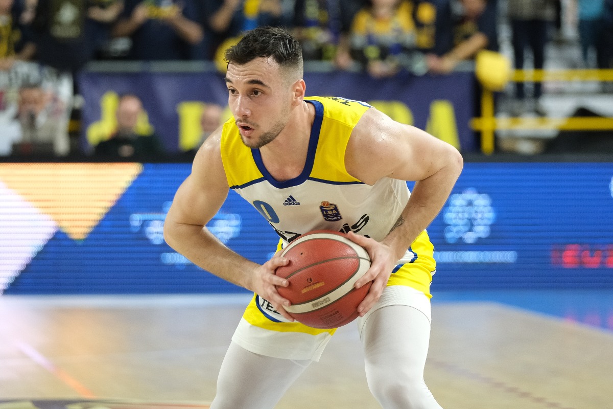 Alessandro Cappelletti in campo durante una fase di gioco