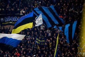 Partita di Serie A tra Atalanta e Inter al Gewiss Stadium, con tifosi e sostenitori presenti, il 16 marzo 2025 a Bergamo, Italia